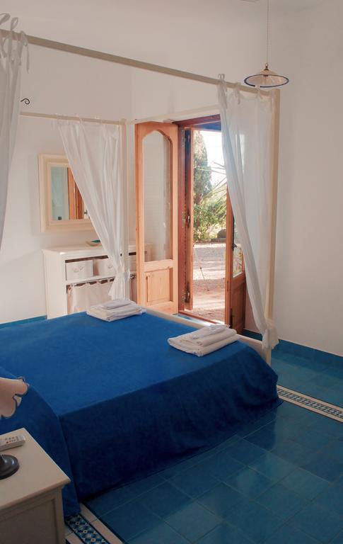 Le Mannare Case Vacanze Di Metopa Srl Piano Conte Exterior photo
